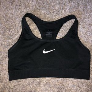 nike dri-fit sports bra